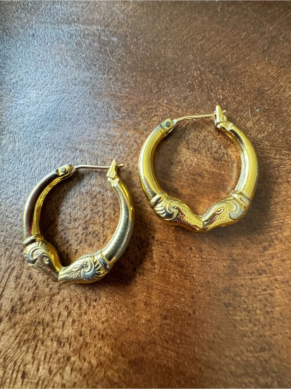 Vintage Gold Tone Aries Rams Head Hoop Earrings Signed Monet Hollow
